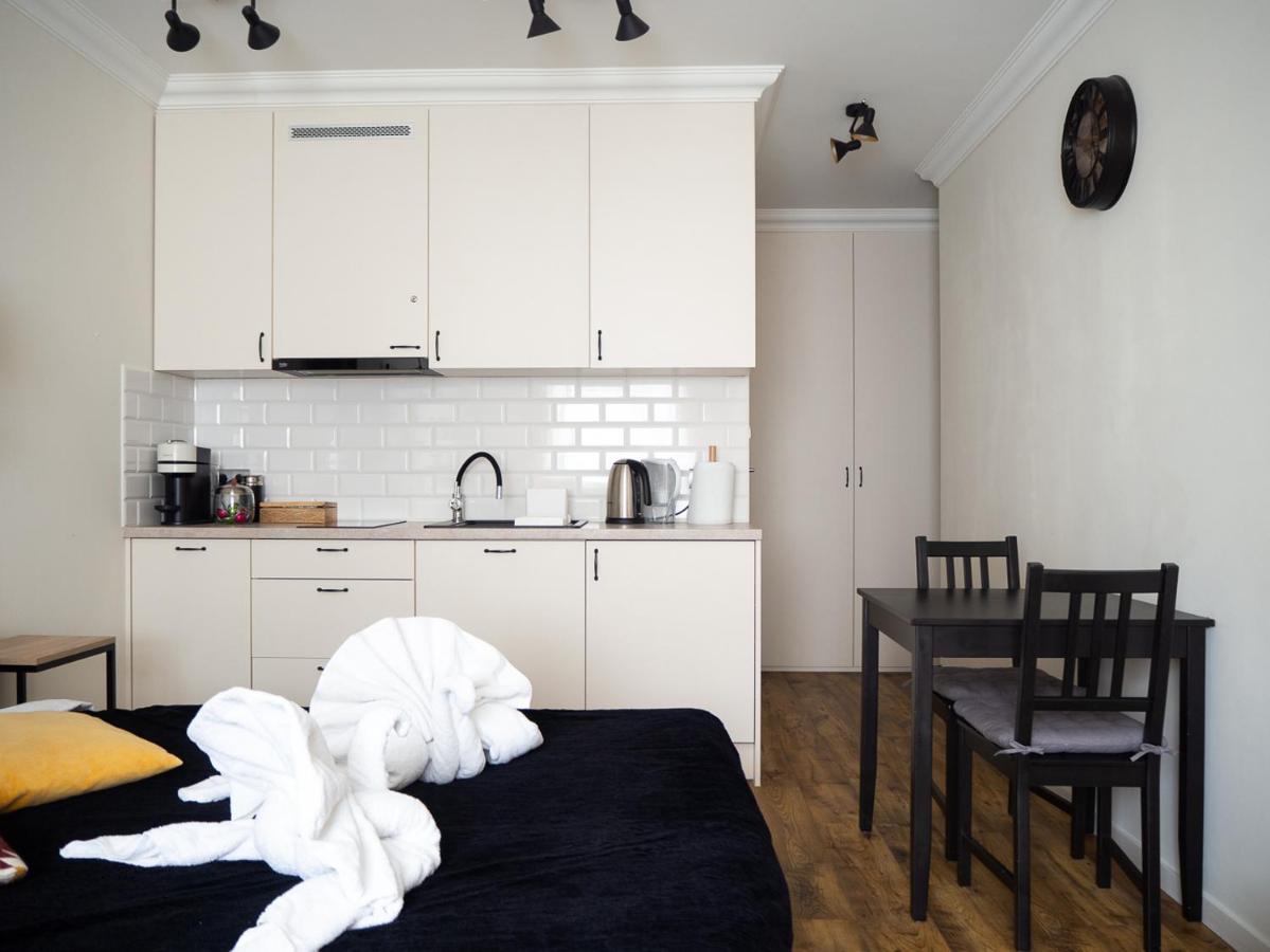 Brick House - Apartament Zoska Wrocław Buitenkant foto
