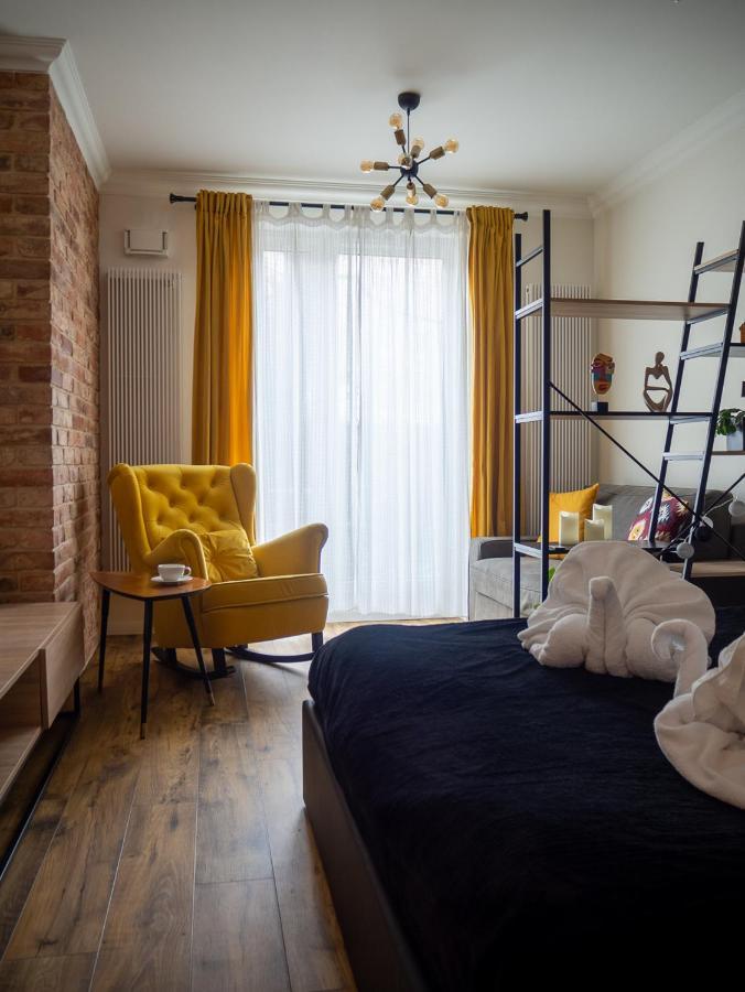 Brick House - Apartament Zoska Wrocław Buitenkant foto