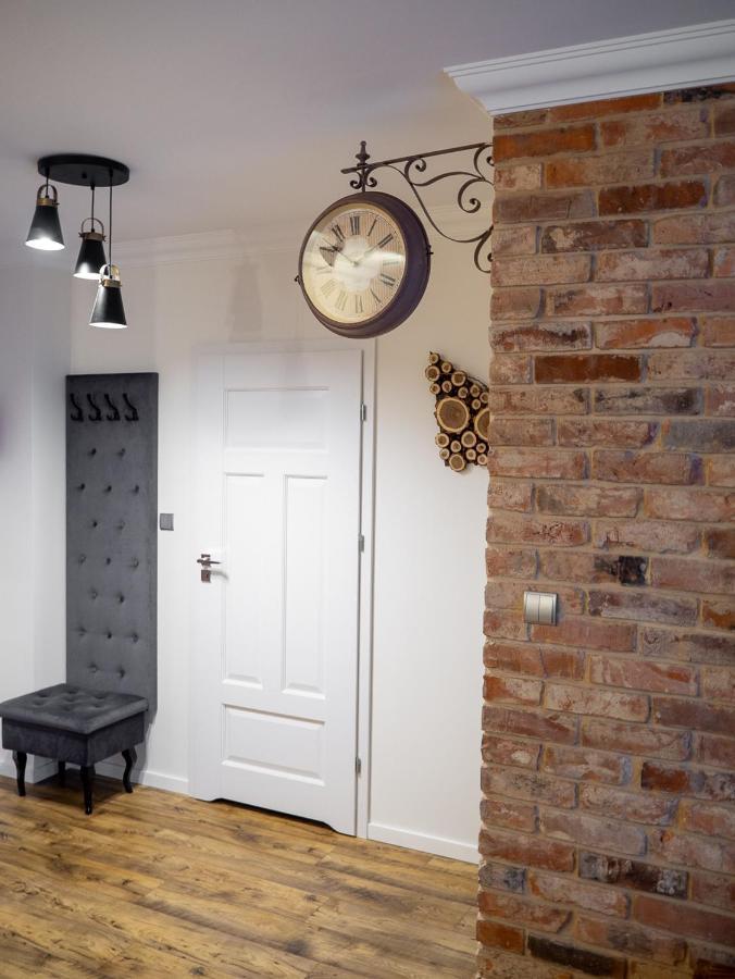 Brick House - Apartament Zoska Wrocław Buitenkant foto